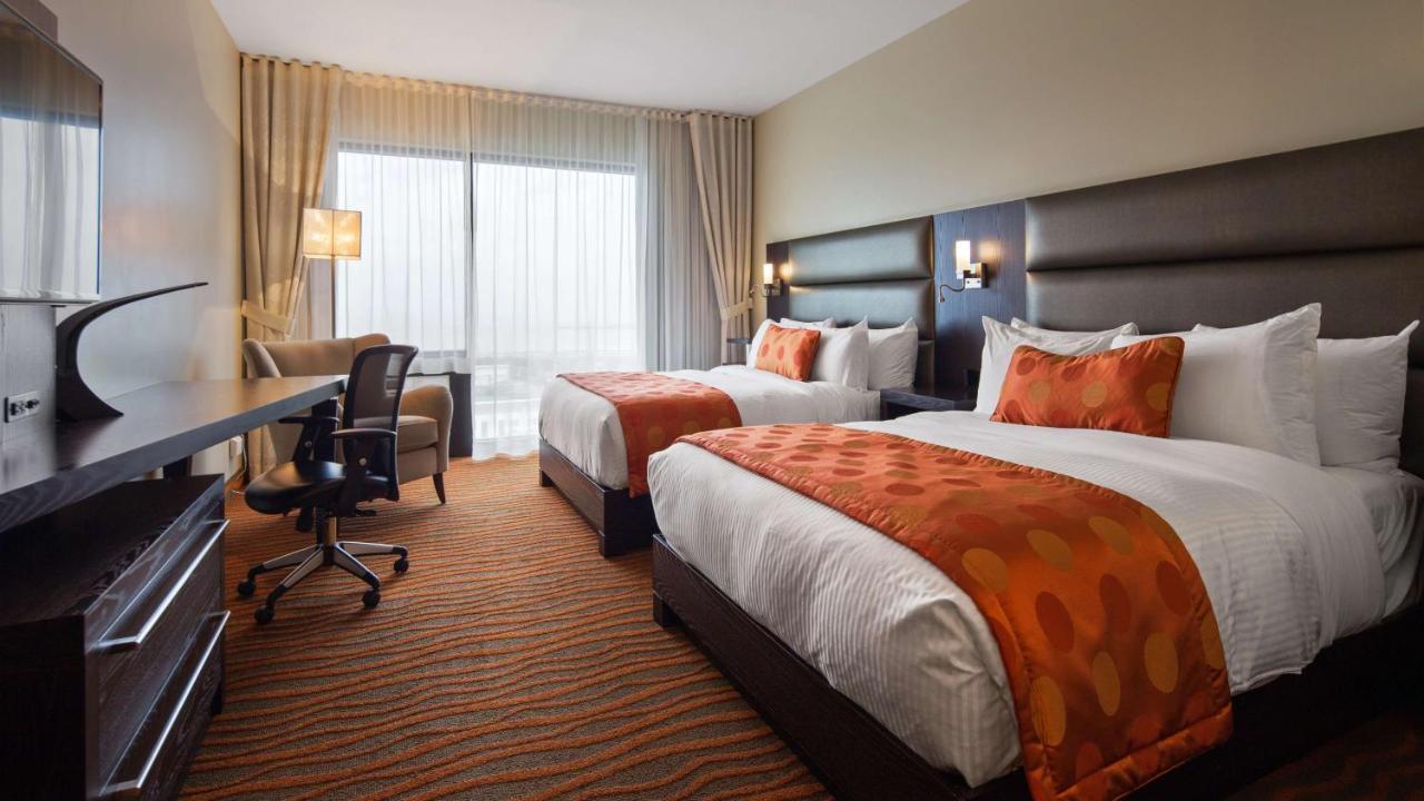 Hotel Levesque Ривьер-дю-Лу Экстерьер фото